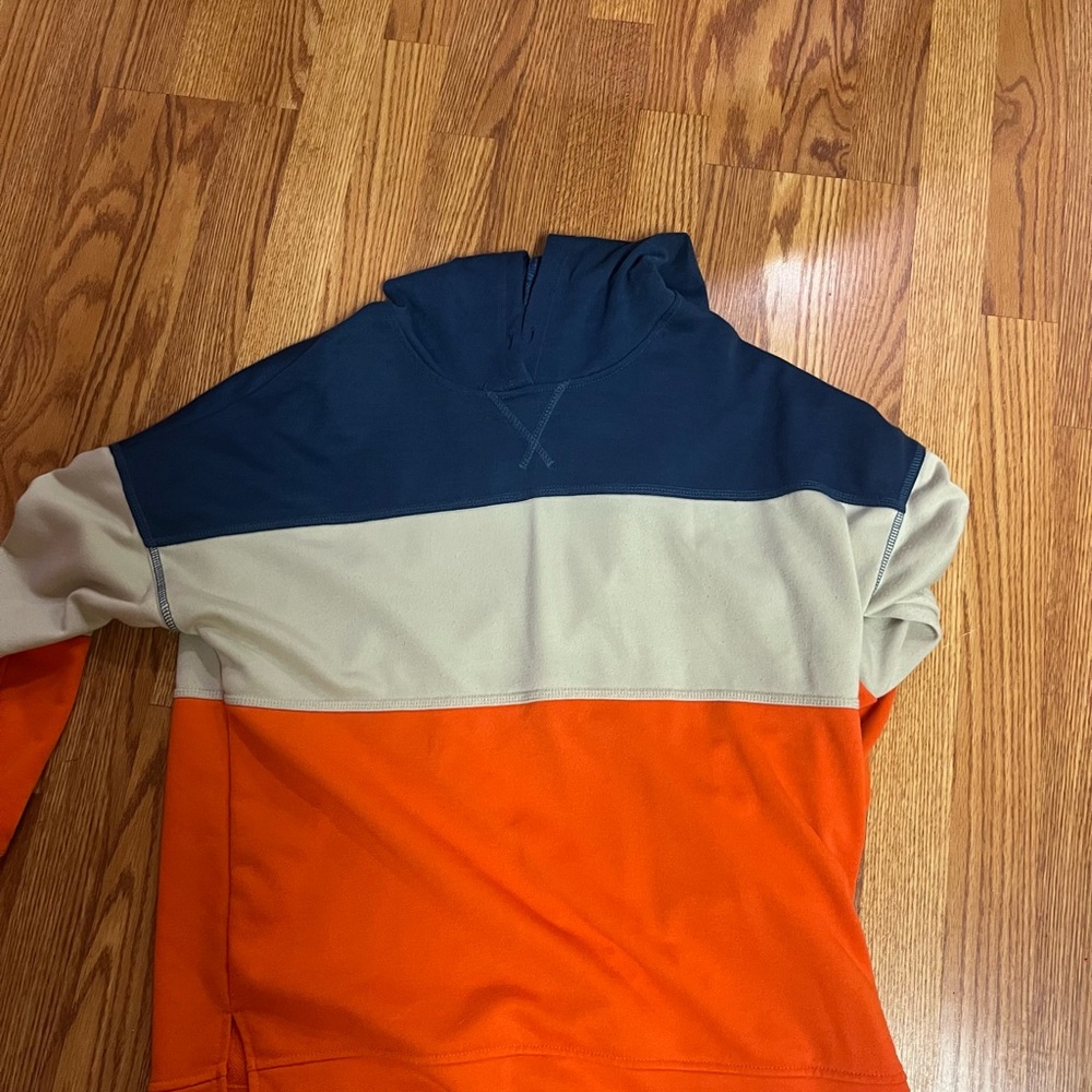 Amazon Essentials Blue and Cream Zip Up Sweater